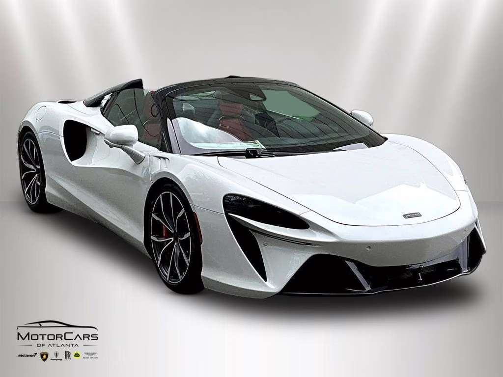 mph001_3663888716_sbm16bea4tw004402_2026_mclaren_artura_spider_techlux_ice_white_2_109870_1227bddf62