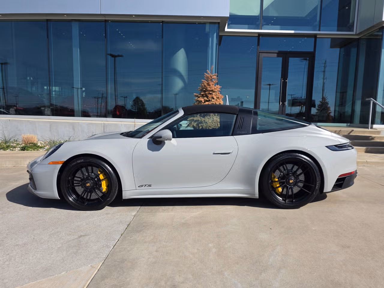 mph001_411996356_1280_7e0a27d7a8