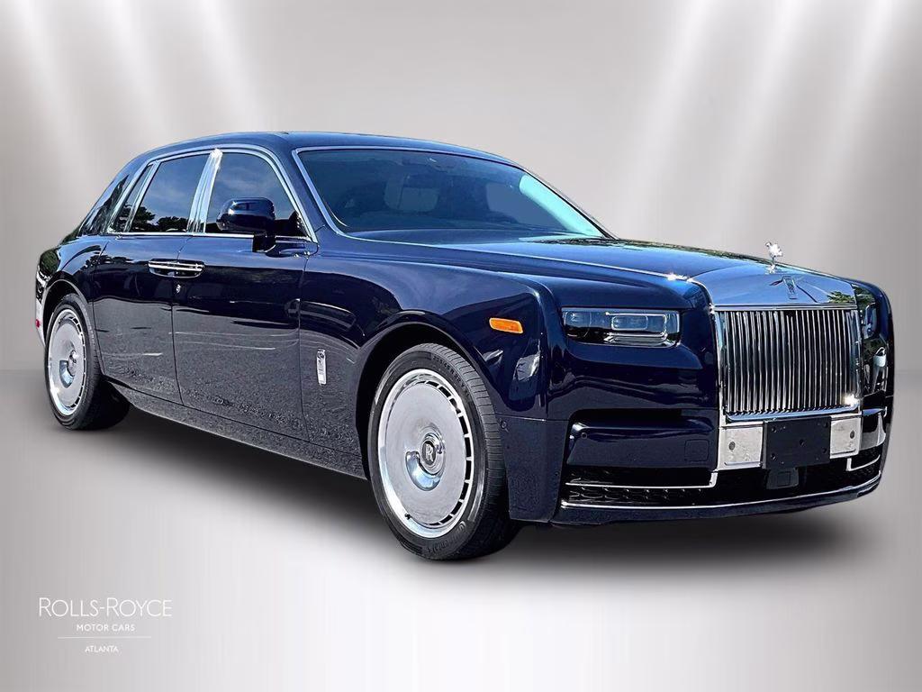 mph001_4291558790_sca13he05tu233685_2026_rolls_royce_phantom_midnight_sapphire_2_113118_bd124fb69b