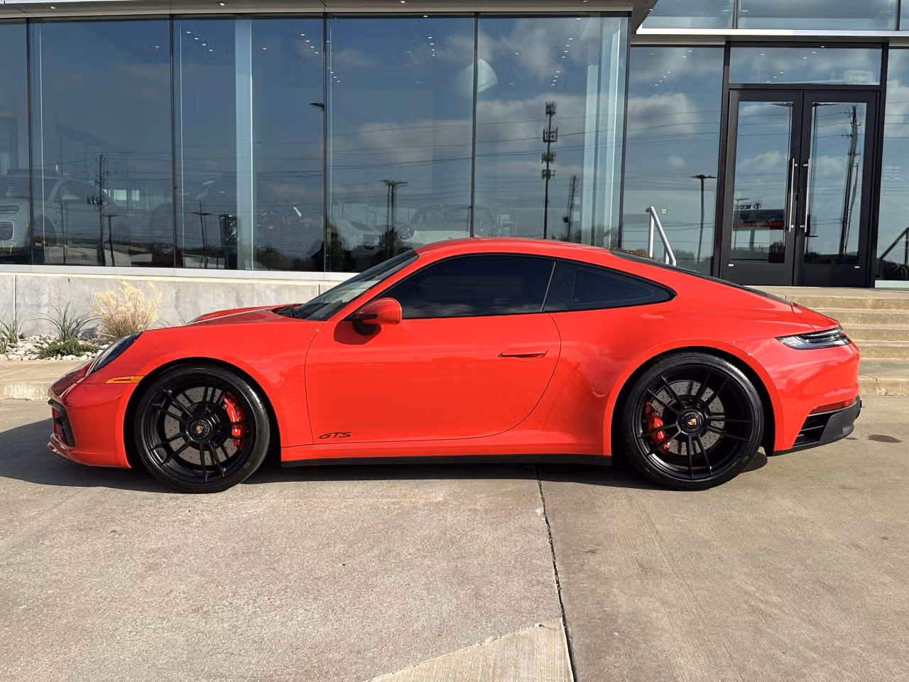 mph001_434618253_1280_7d17c1a56d