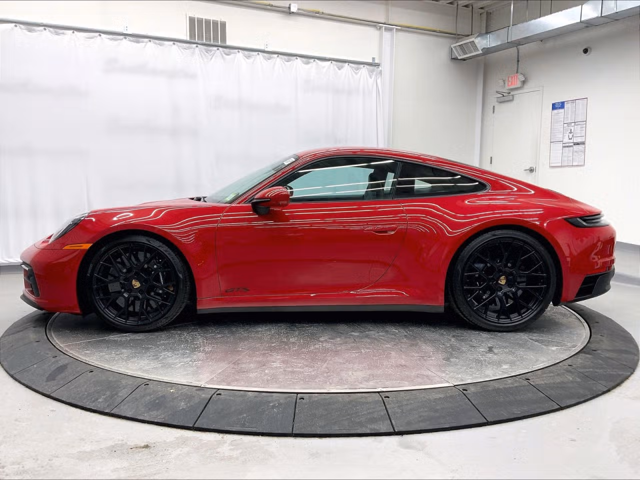 mph001_765903914_1280_3effc29eda