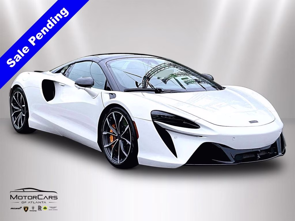 mph001_862131105_sbm16beaxsw003091_2025_mclaren_artura_white_2_111783_b86c03b9c4