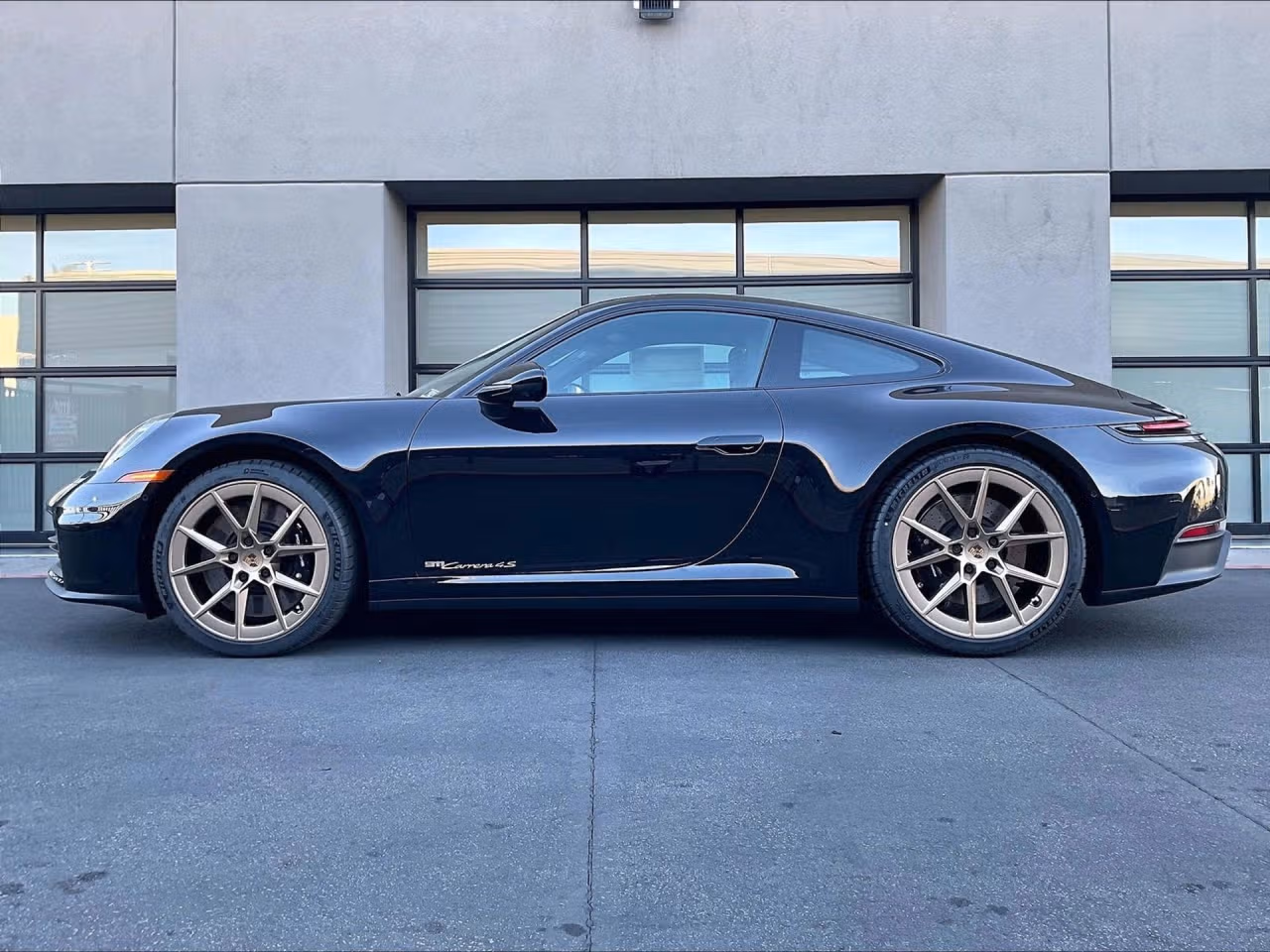 mph001_868982147_1280_f2844b2250