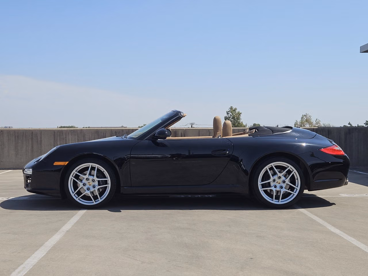 
           
        2011 Porsche 911