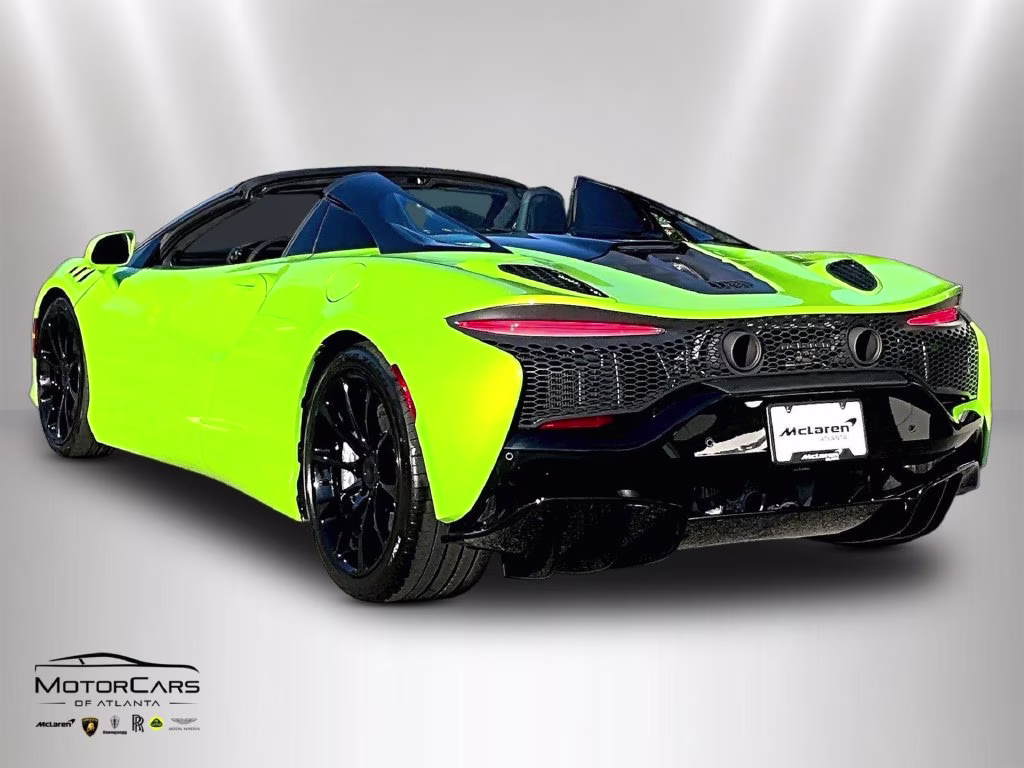 mph002_1864329918_sbm16bea0vw004688_2027_mclaren_artura_spider_mso_bespoke_napier_green_3_114294_dd7409eaca