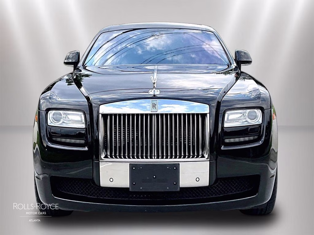 mph002_2050679949_sca664s58dux51815_2013_rolls_royce_ghost_black_3_111256_a40f946e27