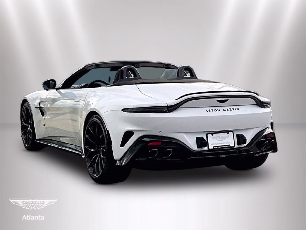 mph002_2411107975_scfsmgnw9tgp12765_2026_aston_martin_vantage_s_roadster_lunar_white_3_113958_04950403a4