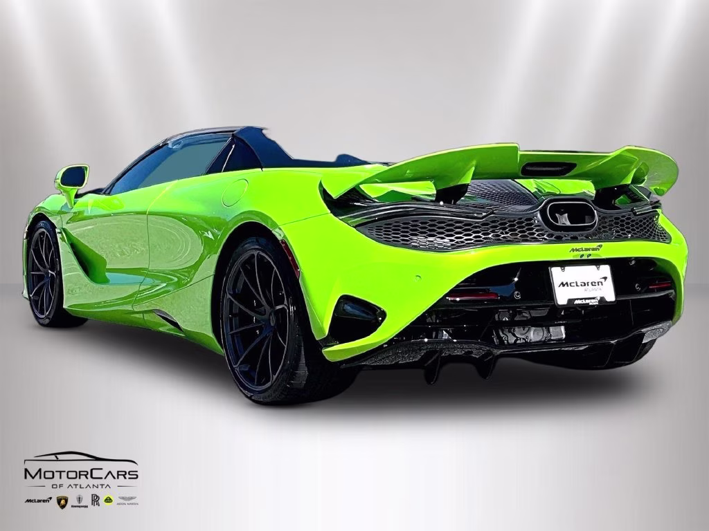 mph002_3499433083_sbm14bca6vw010777_2027_mclaren_750s_spider_mso_bespoke_napier_green_3_114406_6557c6496e