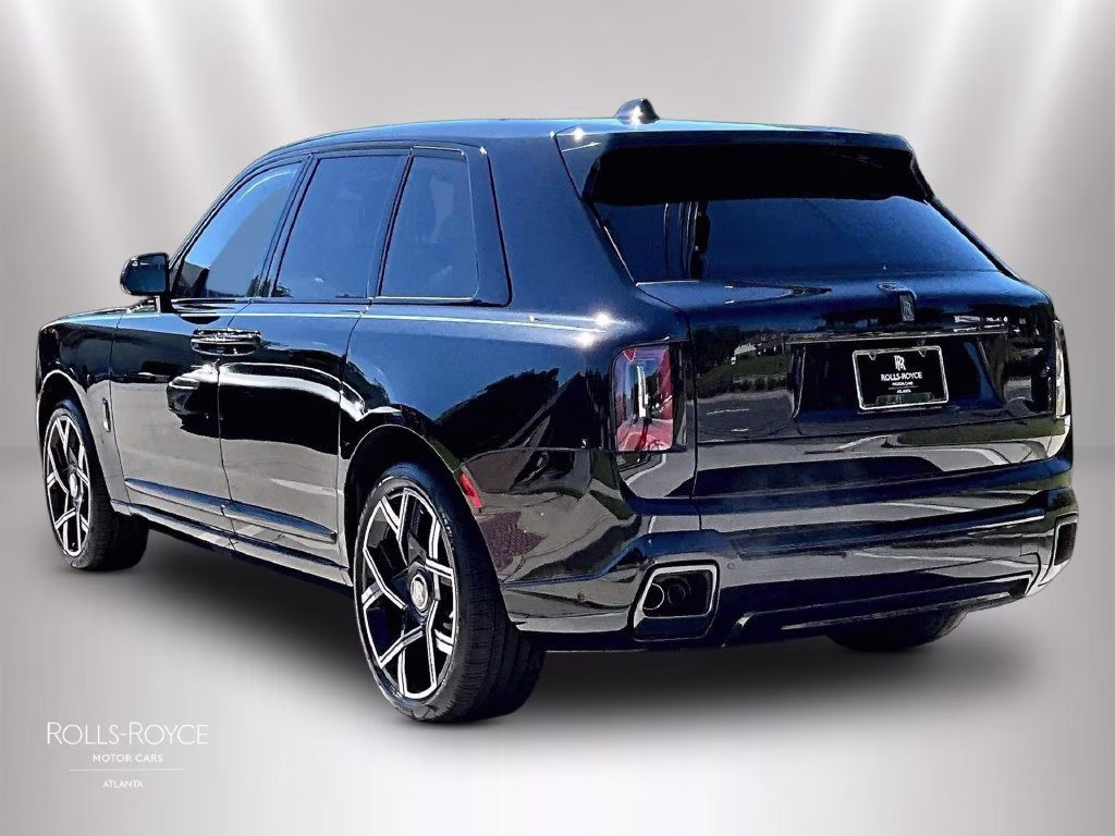 mph002_3526373277_sla33ha00vu237838_2027_rolls_royce_black_badge_cullinan_black_diamond_3_114262_e1d23cfe3e