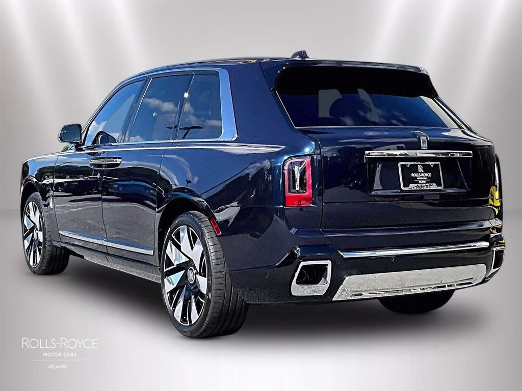 mph002_3538884878_sla23ha04vu236235_2027_rolls_royce_cullinan_midnight_sapphire_3_111757_a5598c53dc