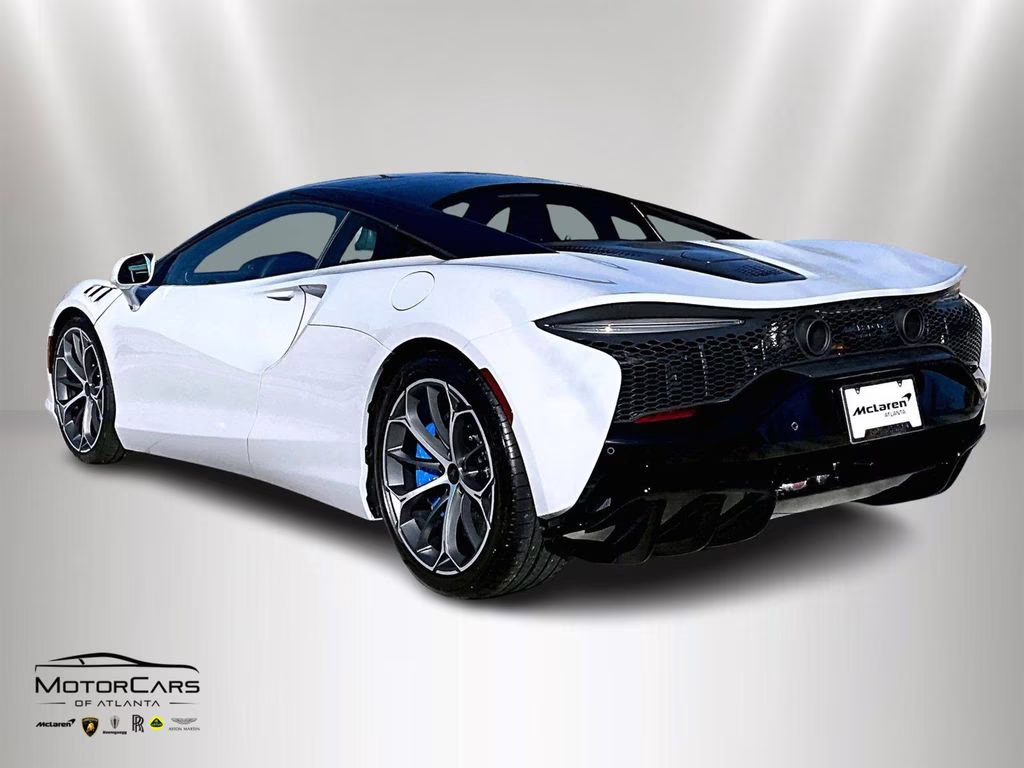mph002_3560223655_sbm16aea6tw004220_2026_mclaren_artura_coupe_mso_cirrus_grey_3_109366_d3e7ad9e83