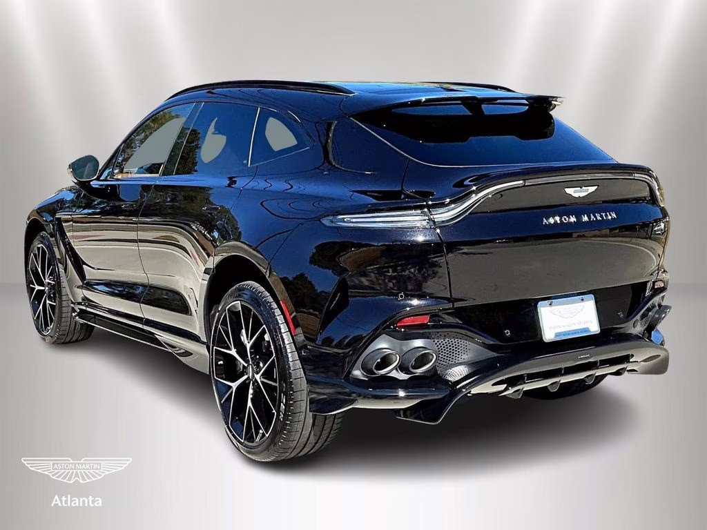 mph002_3842173055_sd7vujdw8ttv13790_2026_aston_martin_dbx_707_onyx_black_3_109367_3083271c23