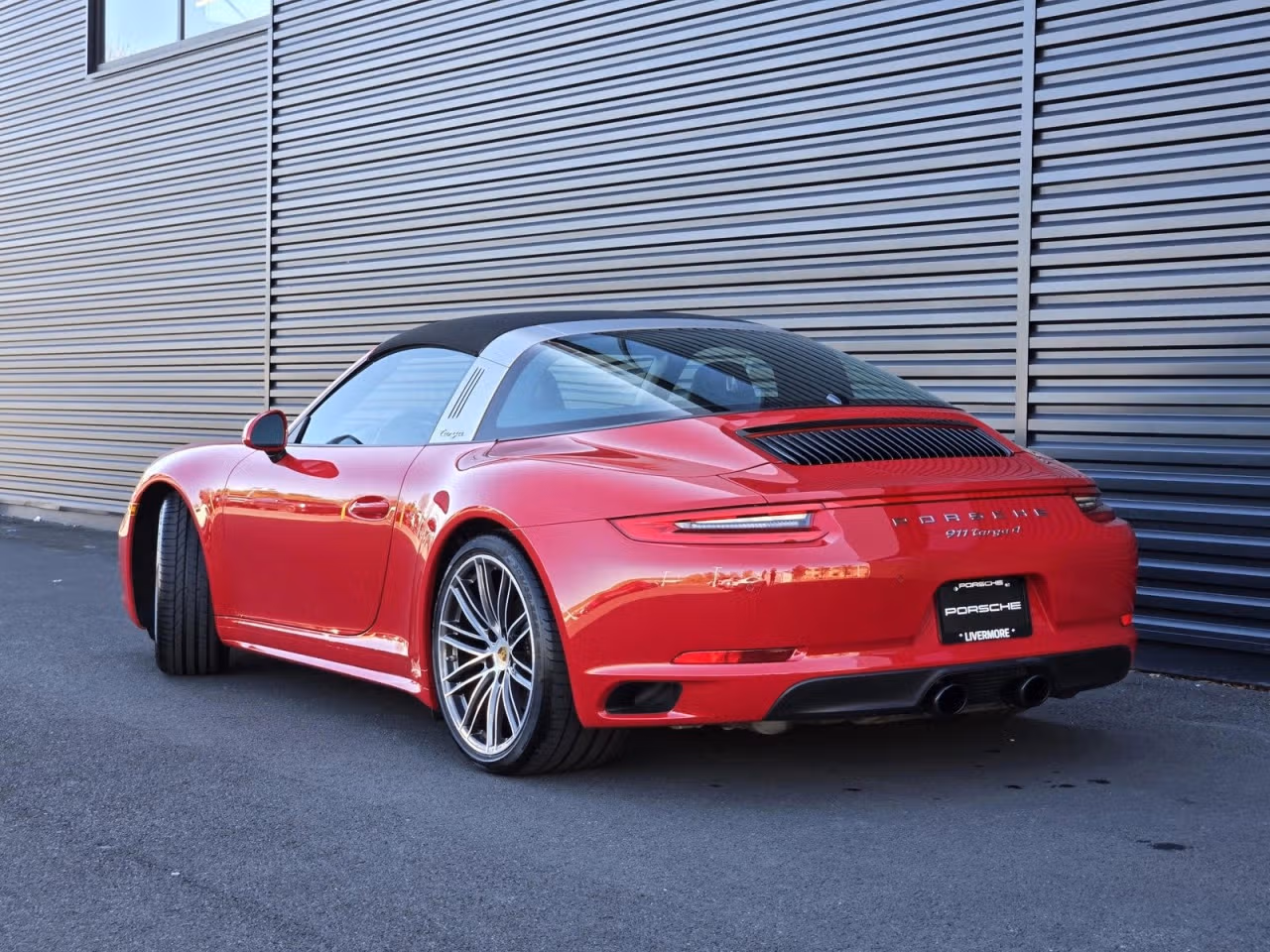 mph002_815052123_1280_0b170439cc