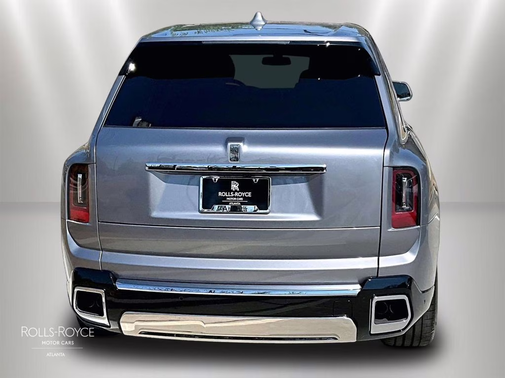 mph003_1027297026_sla13ha02tu235142_2026_rolls_royce_cullinan_jubilee_silver_4_109625_1a75661256