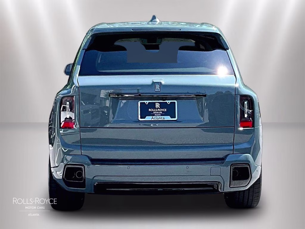 mph003_1308923878_sla33ha01vu236374_2027_rolls_royce_black_badge_cullinan_monteverde_4_111286_55f5511fa0