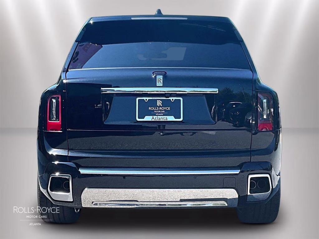 mph003_1522055338_sla23ha0xvu237504_2027_rolls_royce_cullinan_black_diamond_4_113417_bb04e52817