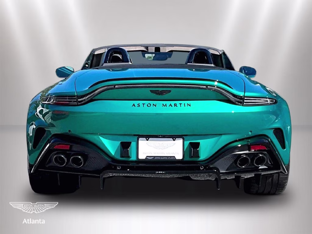 mph003_1528109507_scfsmgnw7tgp12764_2026_aston_martin_vantage_s_roadster_podium_green_4_114592_0fd0b14ef2