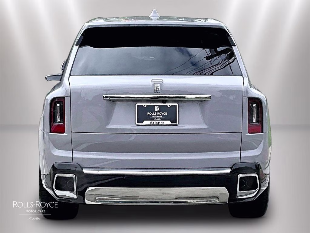 mph003_1547602762_sla23ha03vu236243_2027_rolls_royce_cullinan_tempest_grey_4_111979_c3f65fe9d0