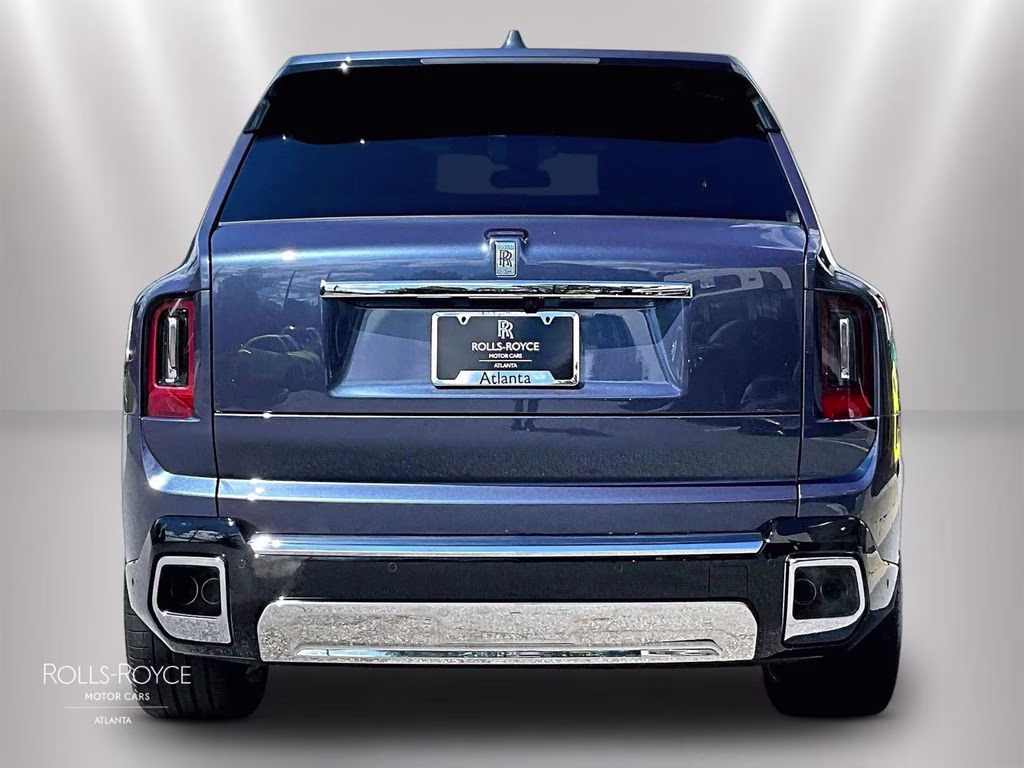 mph003_2611570886_sla23ha07vu236617_2027_rolls_royce_cullinan_iguazu_blue_4_111742_c25745547a