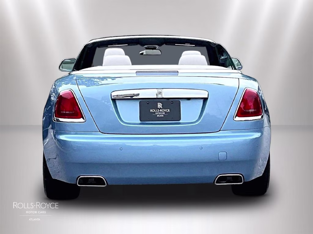 mph003_613340715_sca666d50hu107143_2017_rolls_royce_dawn_bespoke_lazuli_blue_4_113969_2b74ce362e