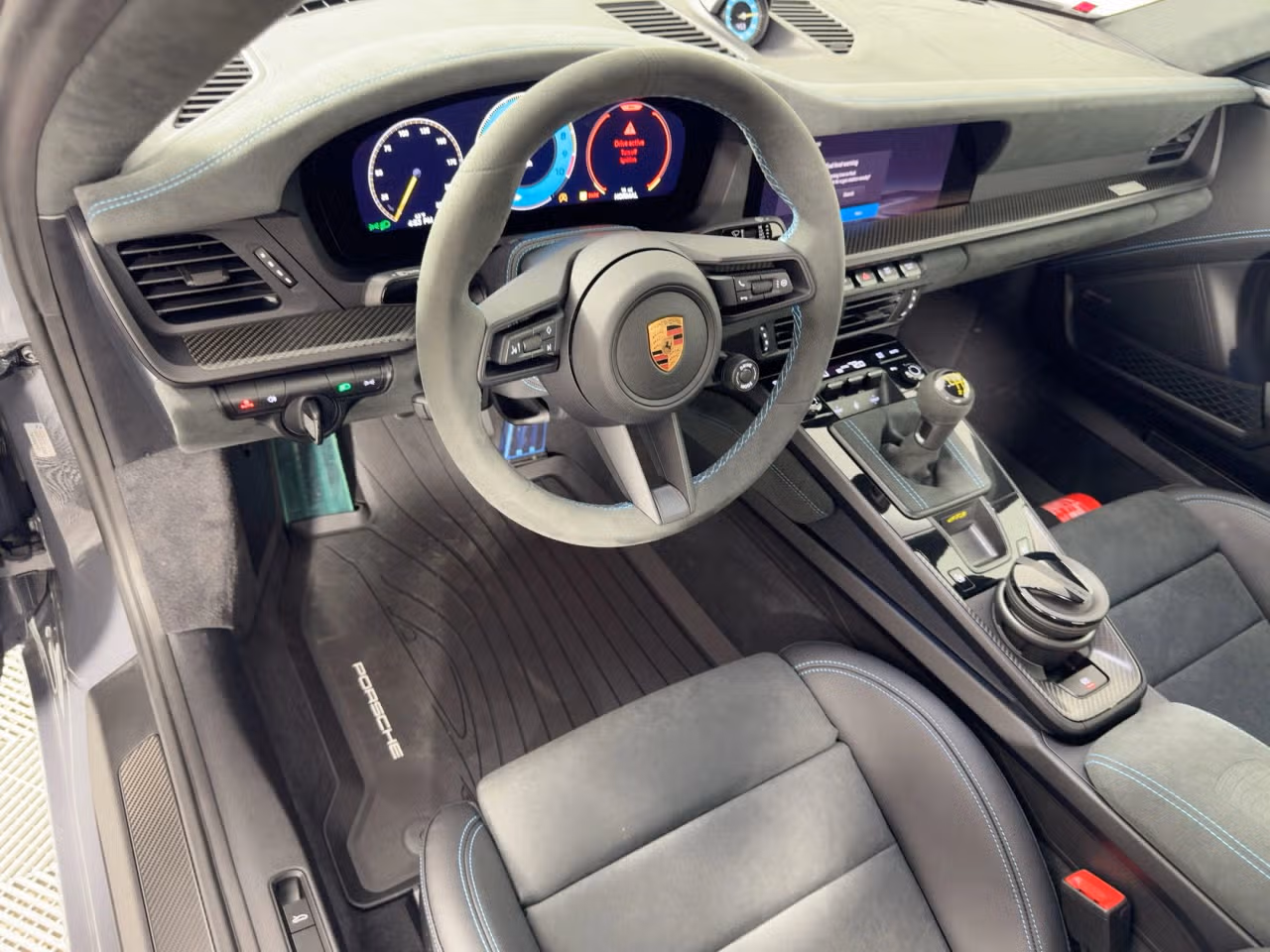 mph003_95879254_1280_5c6f633393