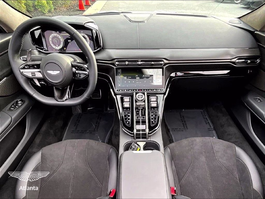 mph004_1414664449_scfsmgnw9tgp12765_2026_aston_martin_vantage_s_roadster_lunar_white_5_113958_c00393786a