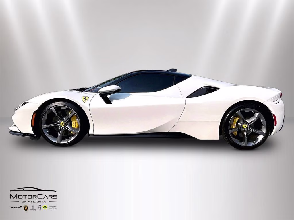 mph004_1441688297_zff95nlaxp0287336_2023_ferrari_sf90_stradale_special_4_layer_bianco_italia_5_112621_56b9a3a087