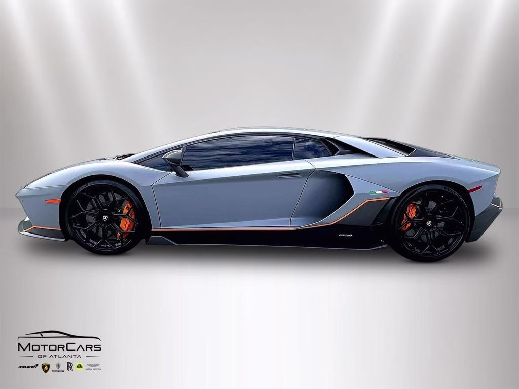 mph004_1660828747_zhwup8zd0nla11131_2022_lamborghini_aventador_lp_780_4_ultimae_grigio_acheso_matt_5_112726_82a803877f