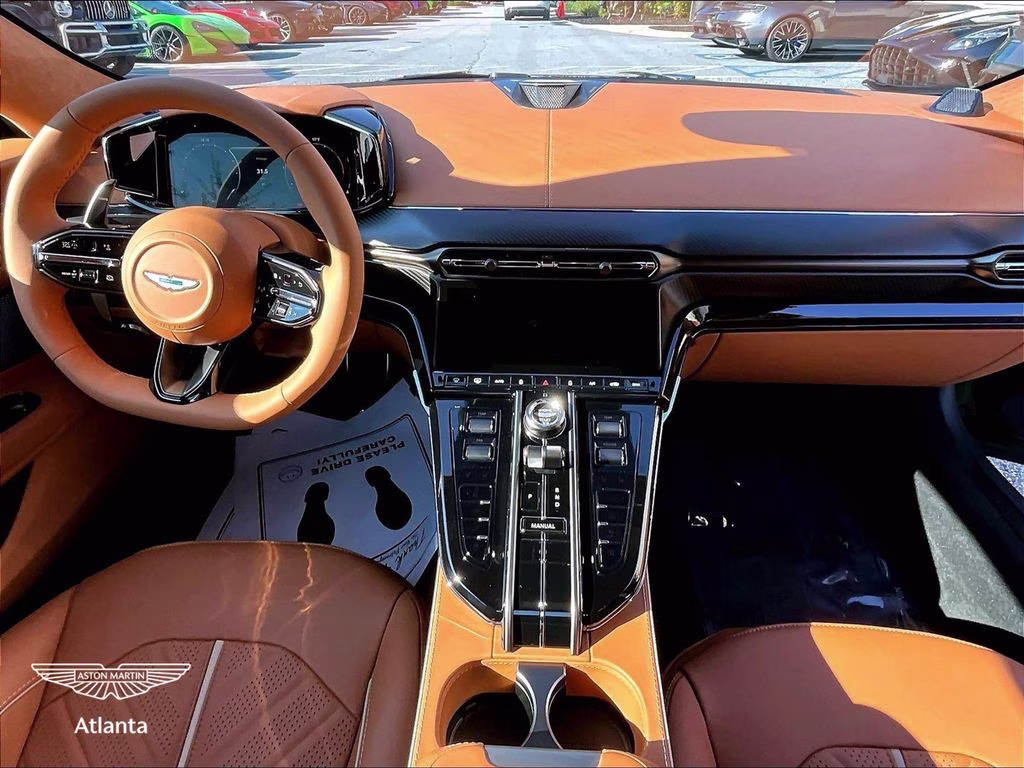 mph004_1965534309_scfsmgmw4tgn12569_2026_aston_martin_vantage_s_malachite_green_5_112638_8497ae9078