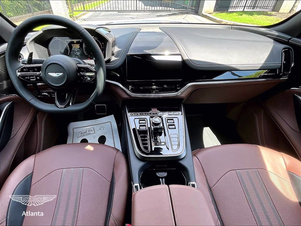 mph004_215871709_sd7vujdw0ttv14867_2026_aston_martin_dbx_707_lightning_silver_5_111544_bd7c6643d2