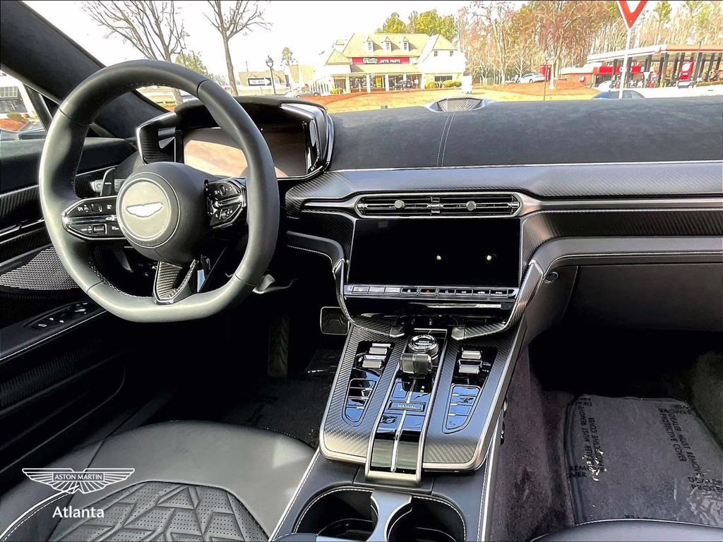 mph004_2211179918_scfumcev1tgj60848_2026_aston_martin_vanquish_v12_lightning_silver_5_109367_ef3a62c31d
