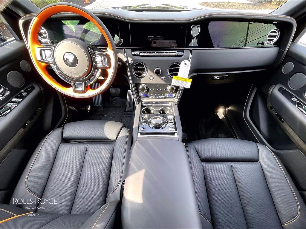mph004_2369725706_sla23ha09vu236991_2027_rolls_royce_cullinan_black_diamond_5_112053_1506932f27