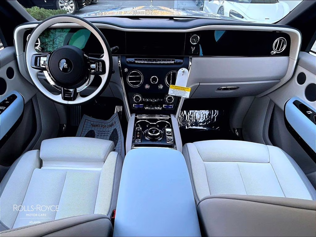 mph004_2660092684_sla13ha0xtu234675_2026_rolls_royce_cullinan_tempest_gray_5_109367_7109e2c2c8