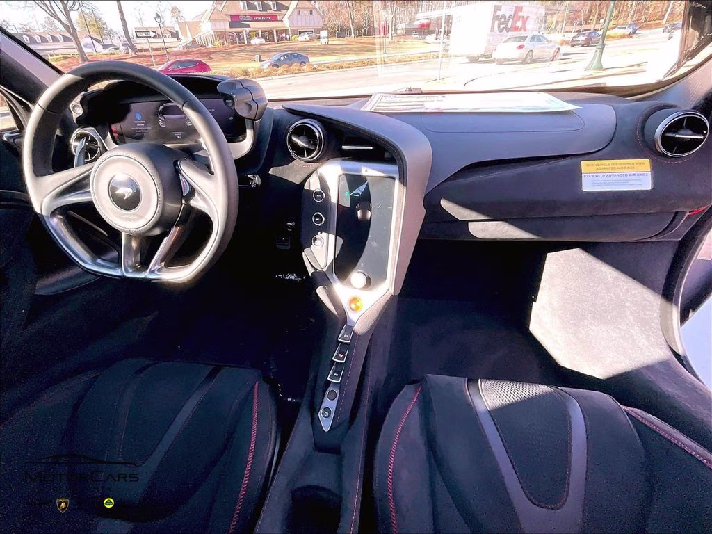 mph004_3272265022_sbm14aca6tw009961_2026_mclaren_750s_coupe_silica_white_5_113770_35771fdff2