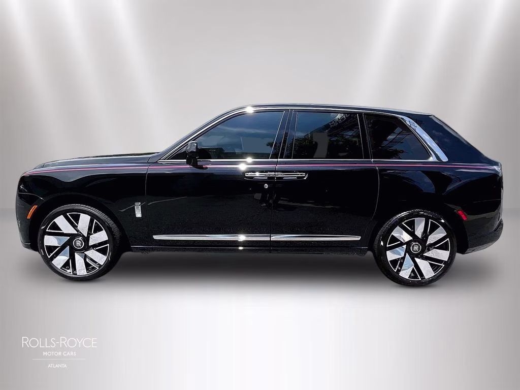 mph004_3333497751_sla13ha08tu235405_2026_rolls_royce_cullinan_black_diamond_5_112822_f0686f2f5b