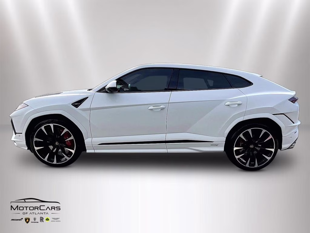 mph004_3594268377_zpbub3zl0rla35121_2024_lamborghini_urus_s_new_bianco_monocerus_matt_5_111552_adb6a30f5e