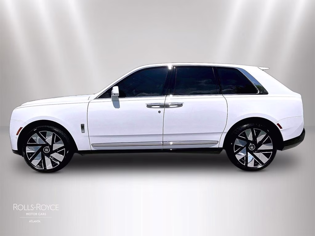 mph004_3827643007_sla13ha0xsu231936_2025_rolls_royce_cullinan_arctic_white_5_112966_091cf3890f