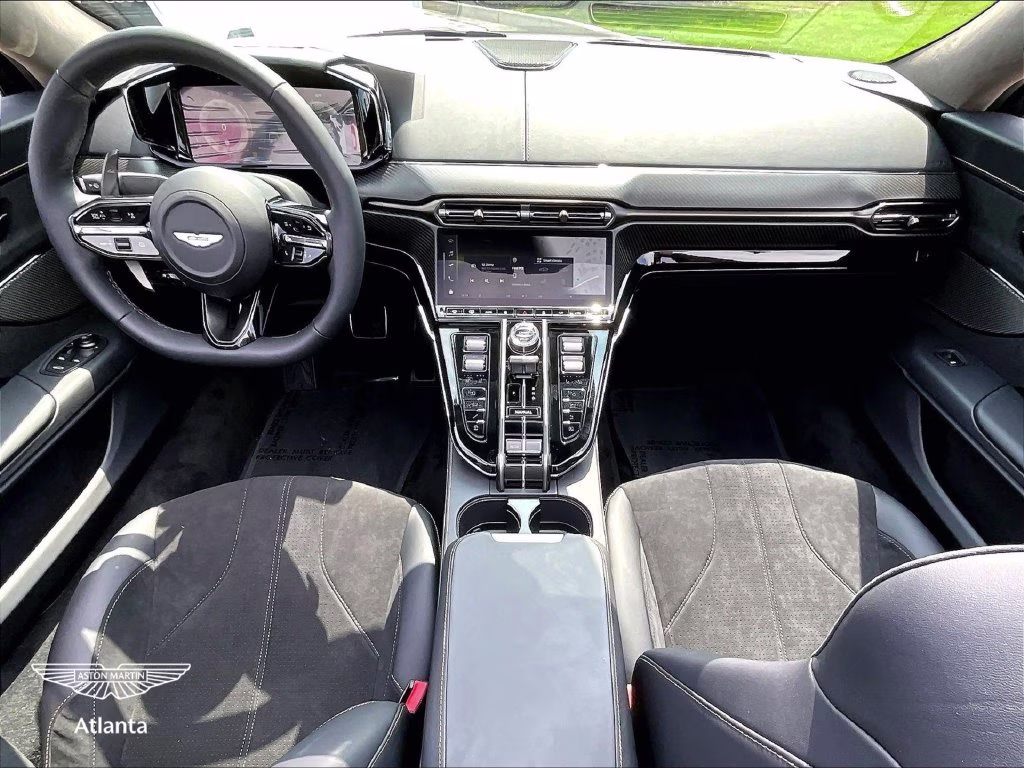 mph004_3996980461_scfsmgnw3tgp12759_2026_aston_martin_vantage_s_roadster_aluminite_silver_5_113945_5fd059542a