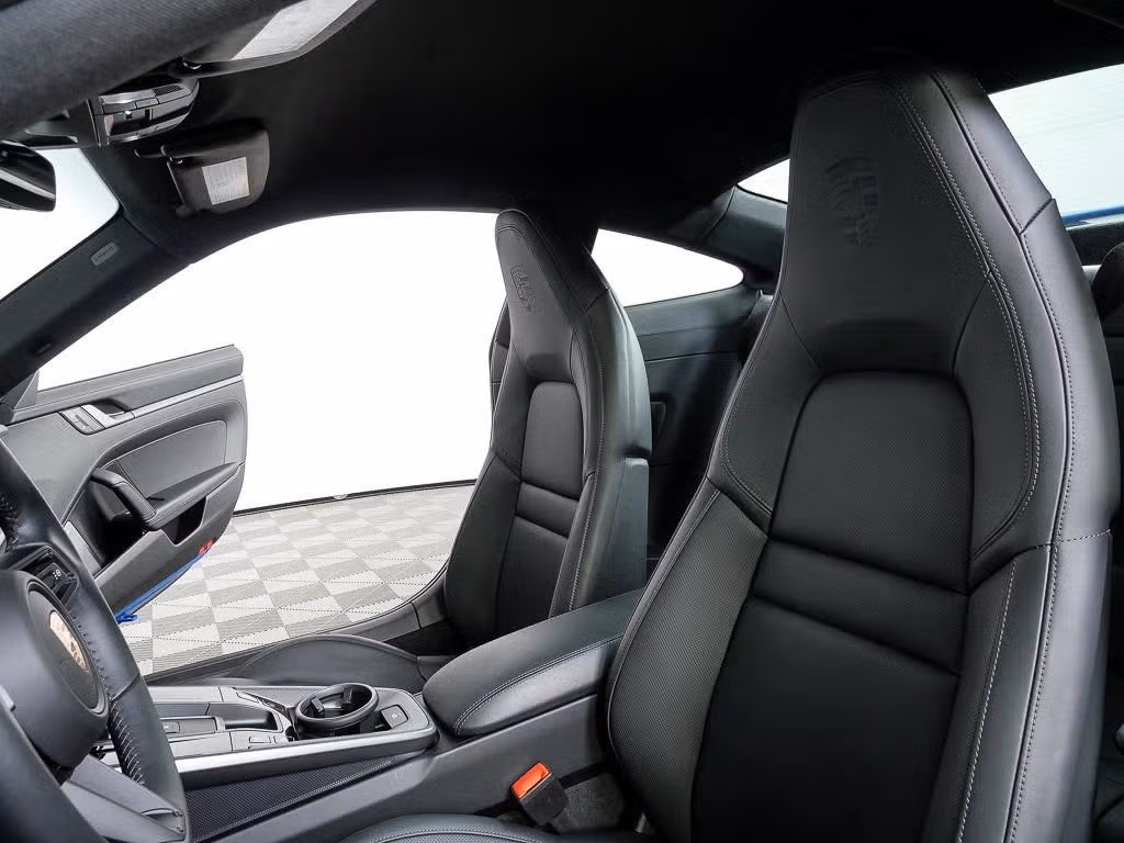 mph004_906998084_1280_9f6a35a8bb