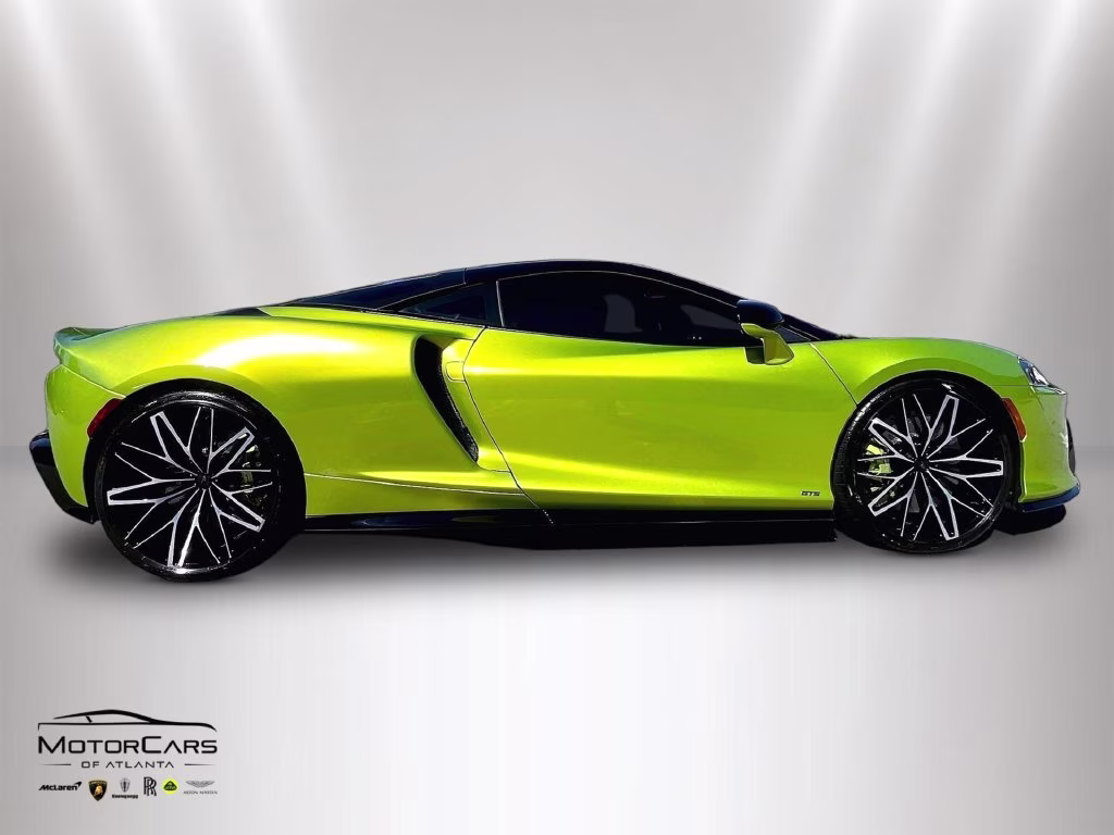 mph005_1122727700_sbm22gcaxsw003205_2025_mclaren_gts_green_6_114406_8ab587873b