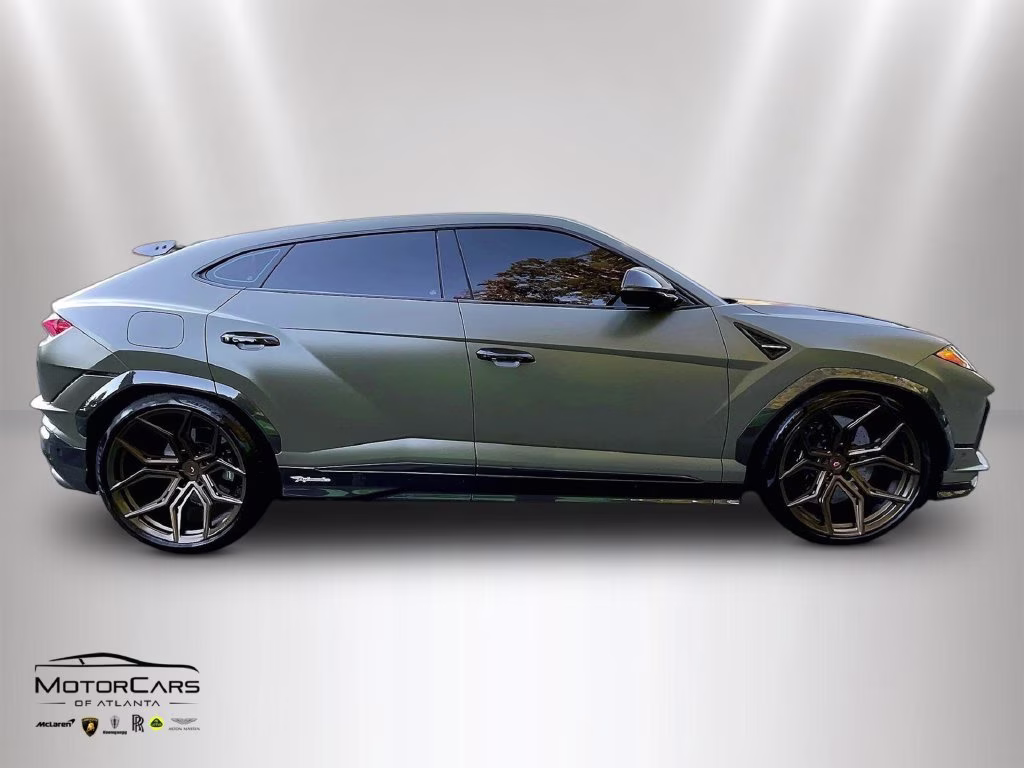 mph005_2335261336_zpbuc3zl8pla26127_2023_lamborghini_urus_performante_verde_turbine_lucido_metallic_6_114294_4a7b5476bc