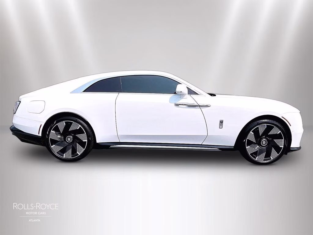 mph005_2988304141_scatk2c00su227738_2025_rolls_royce_spectre_arctic_white_6_112607_b4f3818011