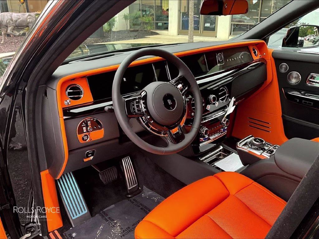 mph005_3641026655_sca23he02vu237670_2027_rolls_royce_phantom_black_diamond_6_114342_234bb4aaf1