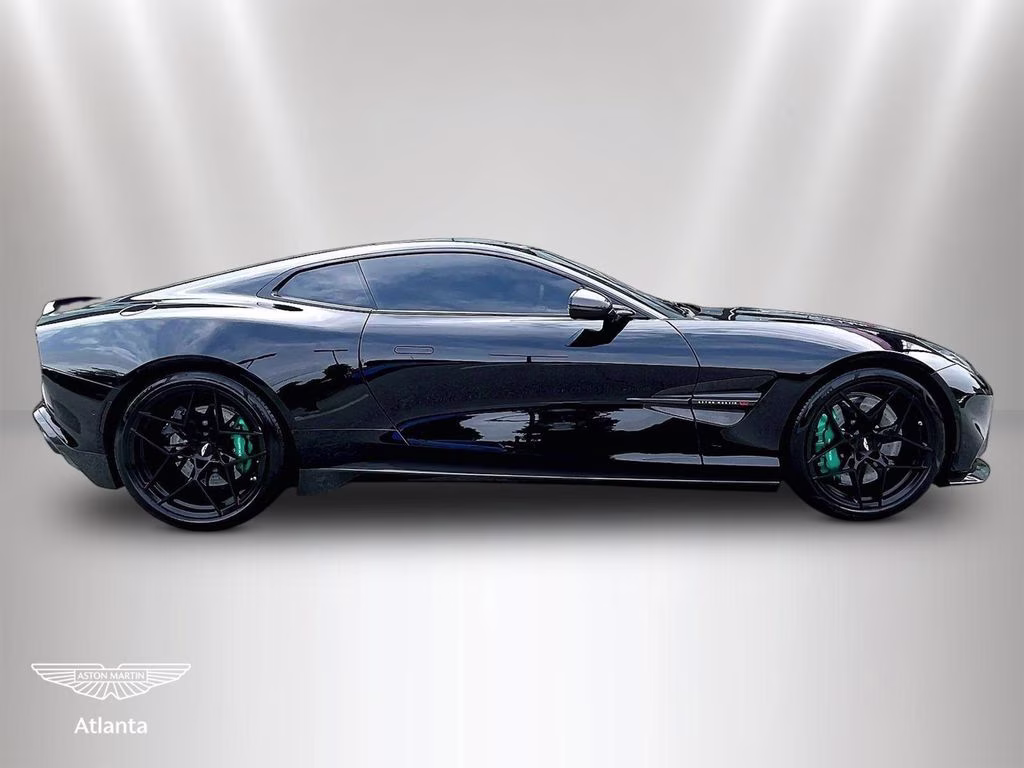mph005_4080159131_scfumcev2sgj60145_2025_aston_martin_vanquish_v12_oberon_black_6_112726_852628e628