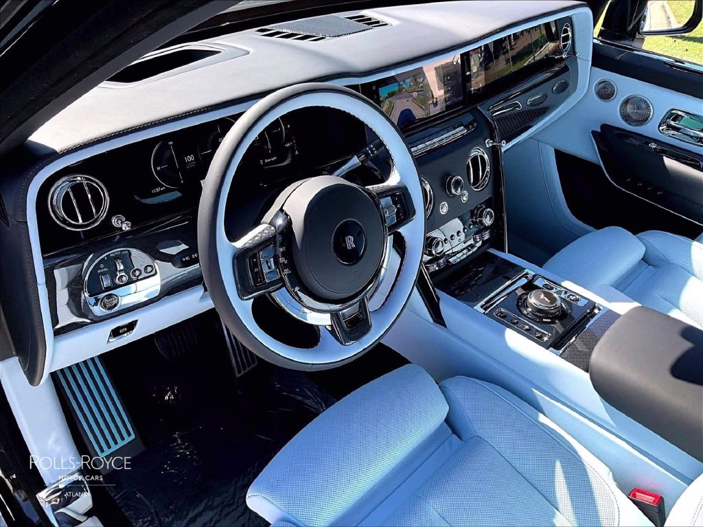 mph005_4159043376_sla33ha00vu237838_2027_rolls_royce_black_badge_cullinan_black_diamond_6_114262_e4eeaf81a8