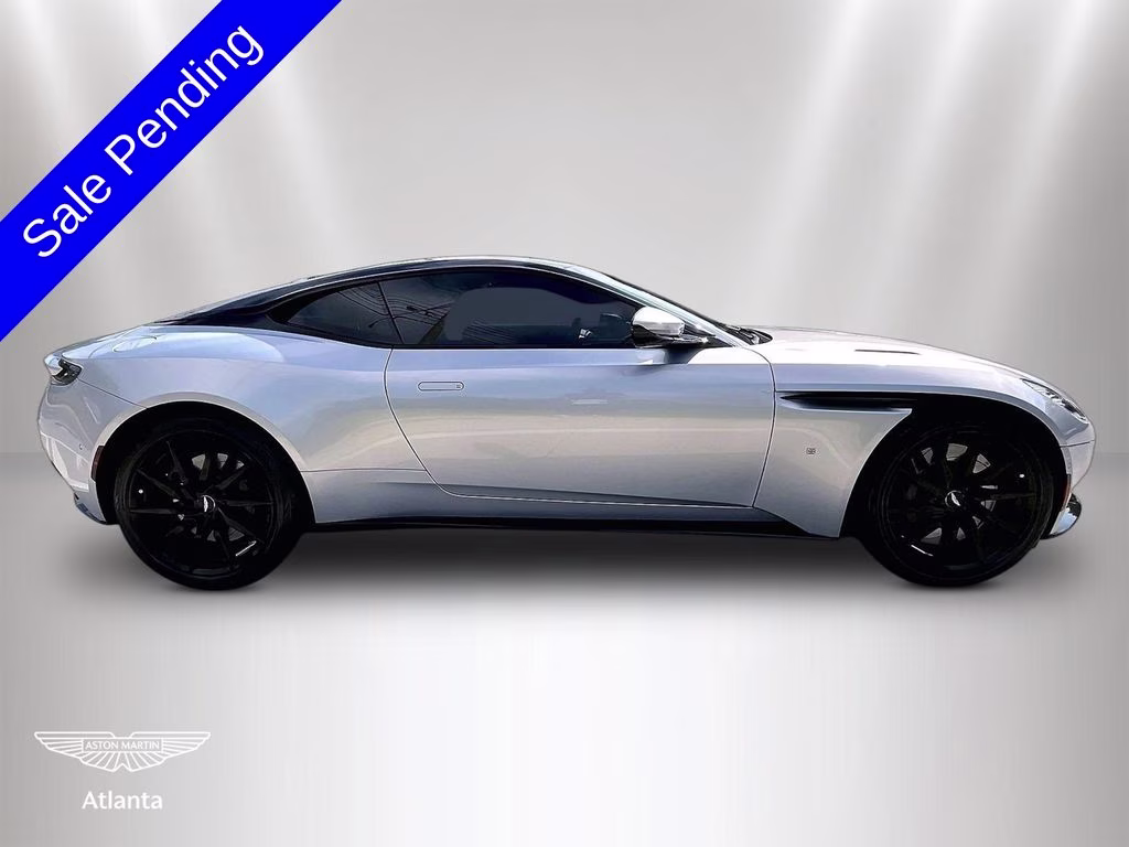 mph005_495134369_scfrmfav6jgl03738_2018_aston_martin_db11_v12_lightning_silver_6_112886_cce430ed94