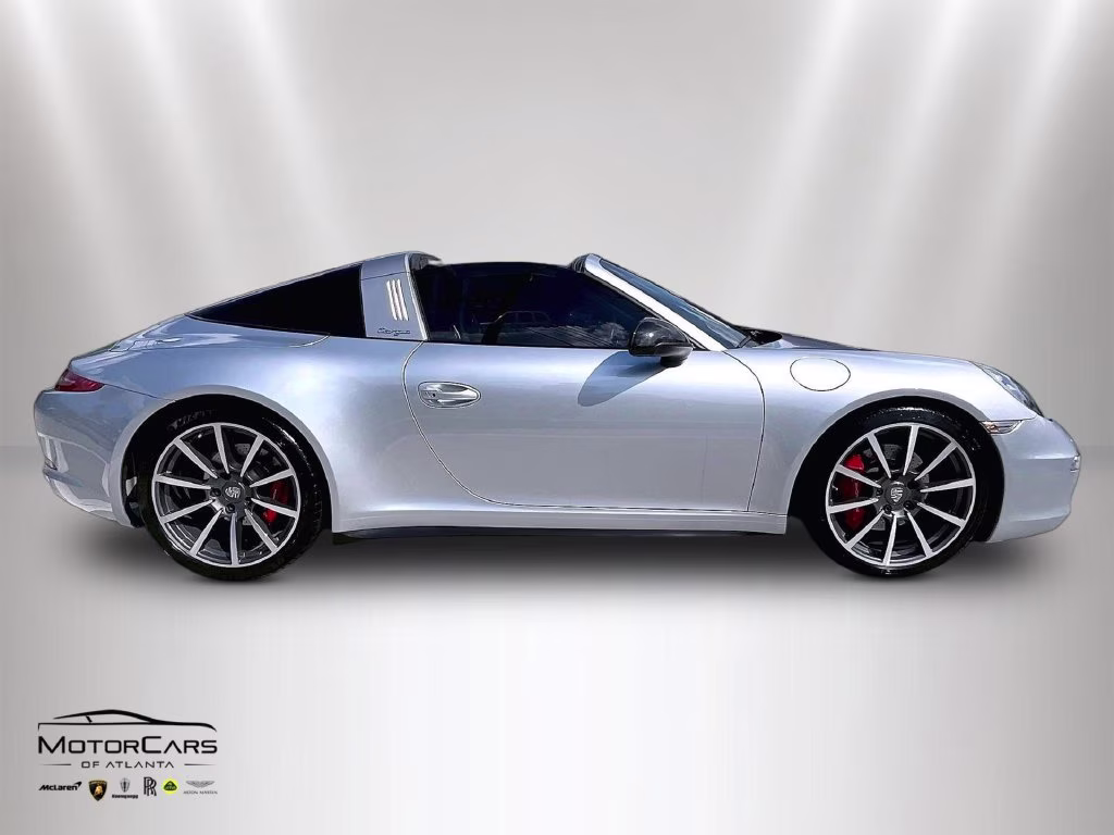 mph005_559283096_wp0bb2a98gs136886_2016_porsche_911_targa_4s_silver_metallic_6_114574_73deb56a82