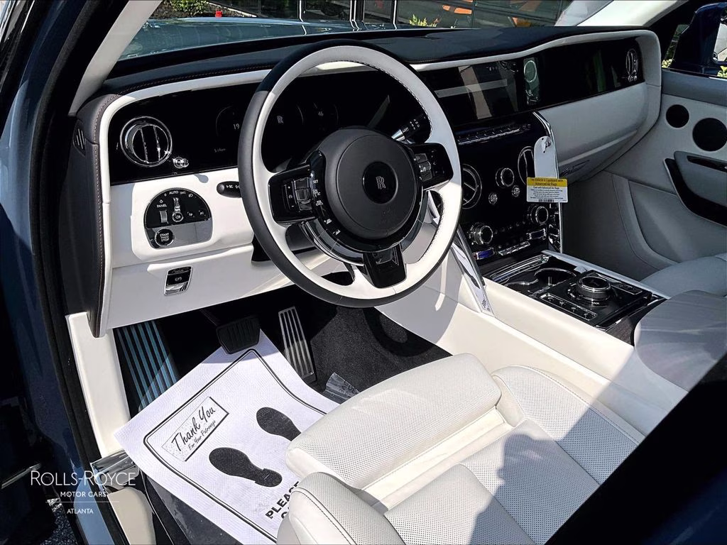 mph005_605758444_sla23ha03vu236825_2027_rolls_royce_cullinan_wittering_blue_6_112055_283d1764e5