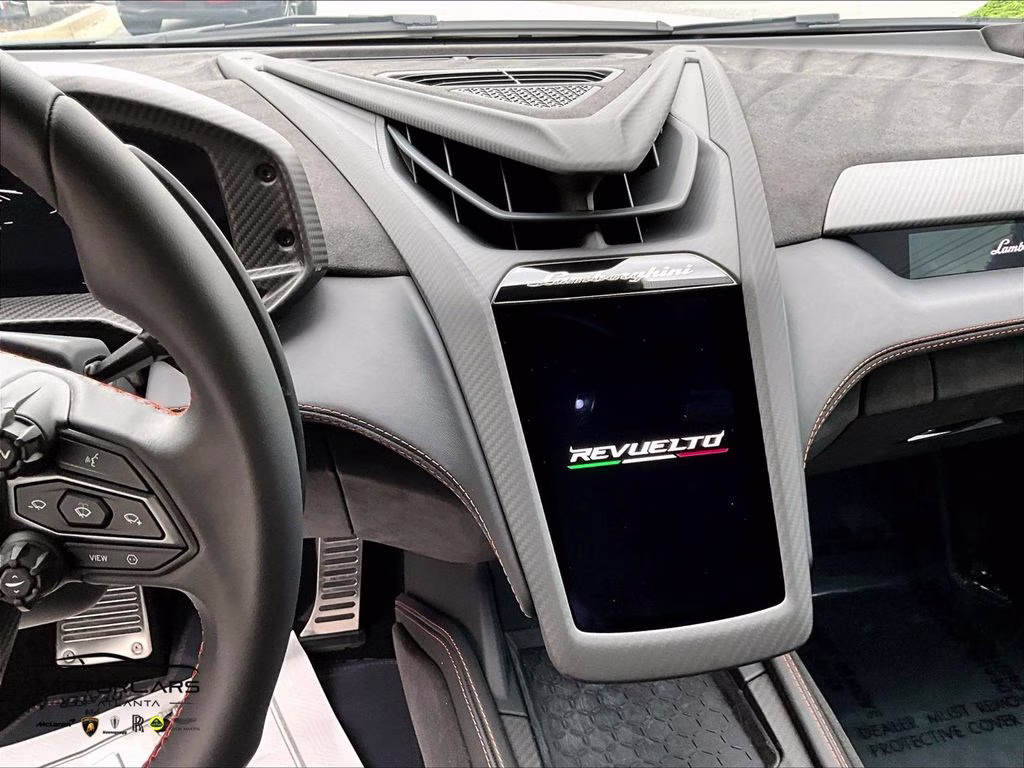 mph006_1489388009_zhwuc1zm3tla04075_2026_lamborghini_revuelto_7_112222_63e3d77362