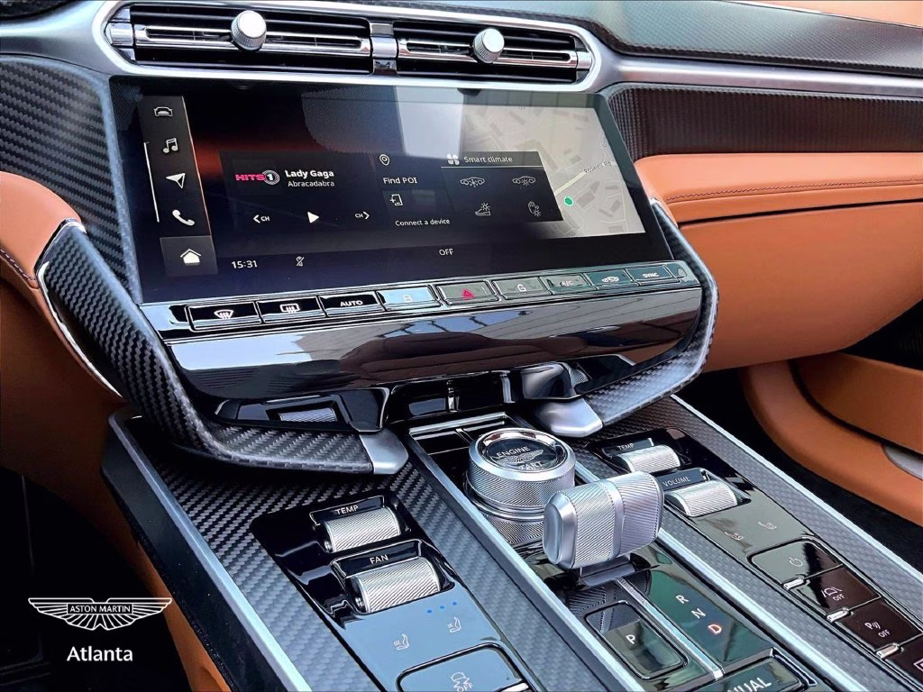 mph006_1852994840_scfumchv4tgk61085_2026_aston_martin_vanquish_volante_jet_black_7_113830_dad424f707